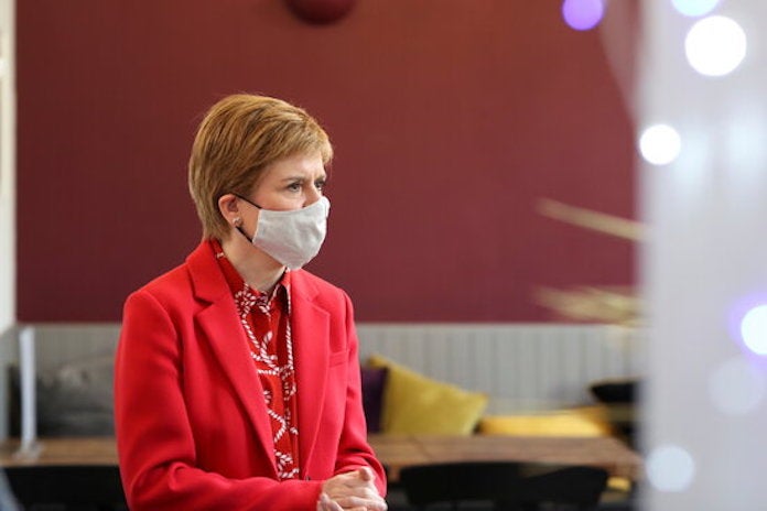 La candidata a la reelecció de l'SNP, Nicola Sturgeon, durant la campanya  | Russel Cheyne | Reuters  | ACN