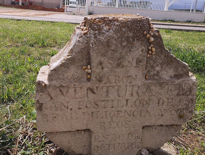 Creu de l'antiga diligència de València a Barcelona del segle XIX que s'ha recuperat a Amposta | ACN