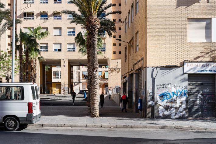 «Base Viva», un pla de col·laboració públicoprivada per construir habitatges assequibles i crear ocupació