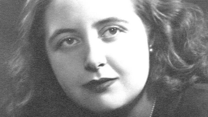 Hui fa cent anys que va nàixer Carmelina Sánchez-Cutillas