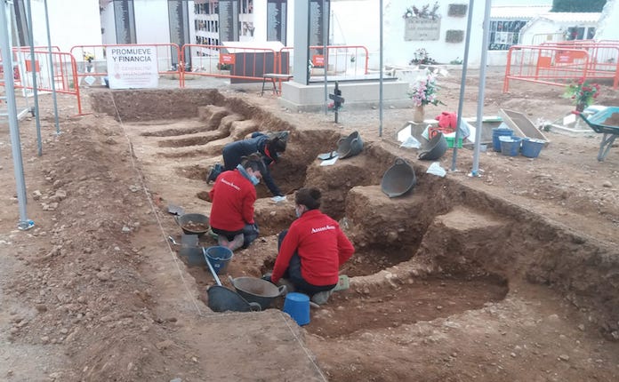 Crida per trobar familiars de víctimes de la repressió franquista soterrades al cementeri de Castelló de la Plana