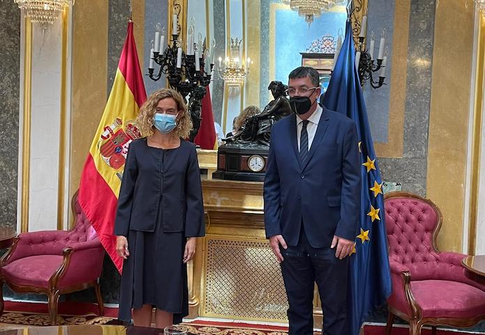 La presidenta del Congrés dels Diputats, Meritxell Batet, i el president de les Corts Valencianes, Enric Morera