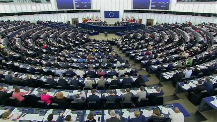 Brussel·les veu insuficients les mesures preses fins ara per assolir els objectius climàtics per al 2030