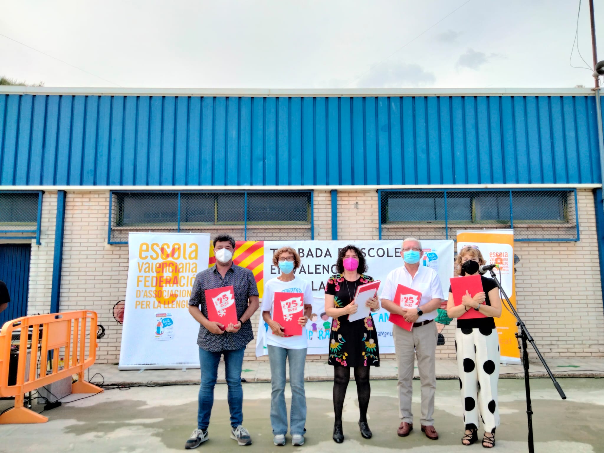 La ReTrobada 2021 del Campello ret homenatge al sistema educatiu pel seu esforç durant la pandèmia