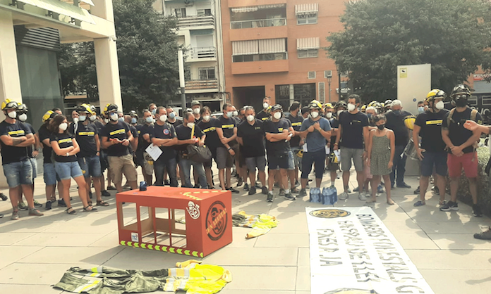 Compromís, UP i EUPV donen suport als bombers forestals i reclamen una solució per a la temporalitat