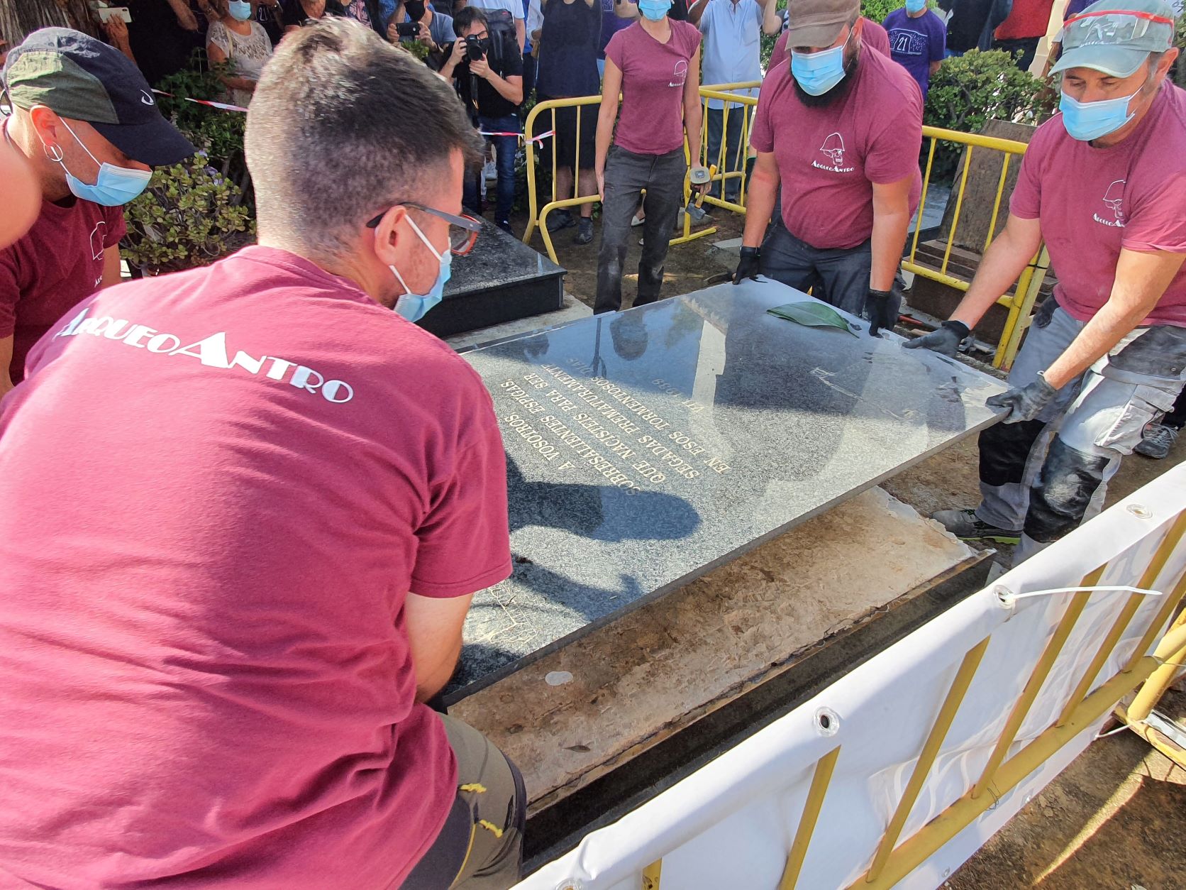 Qualitat Democràtica inicia l'exhumació de 76 víctimes del franquisme en la fossa 21 del cementeri de Paterna