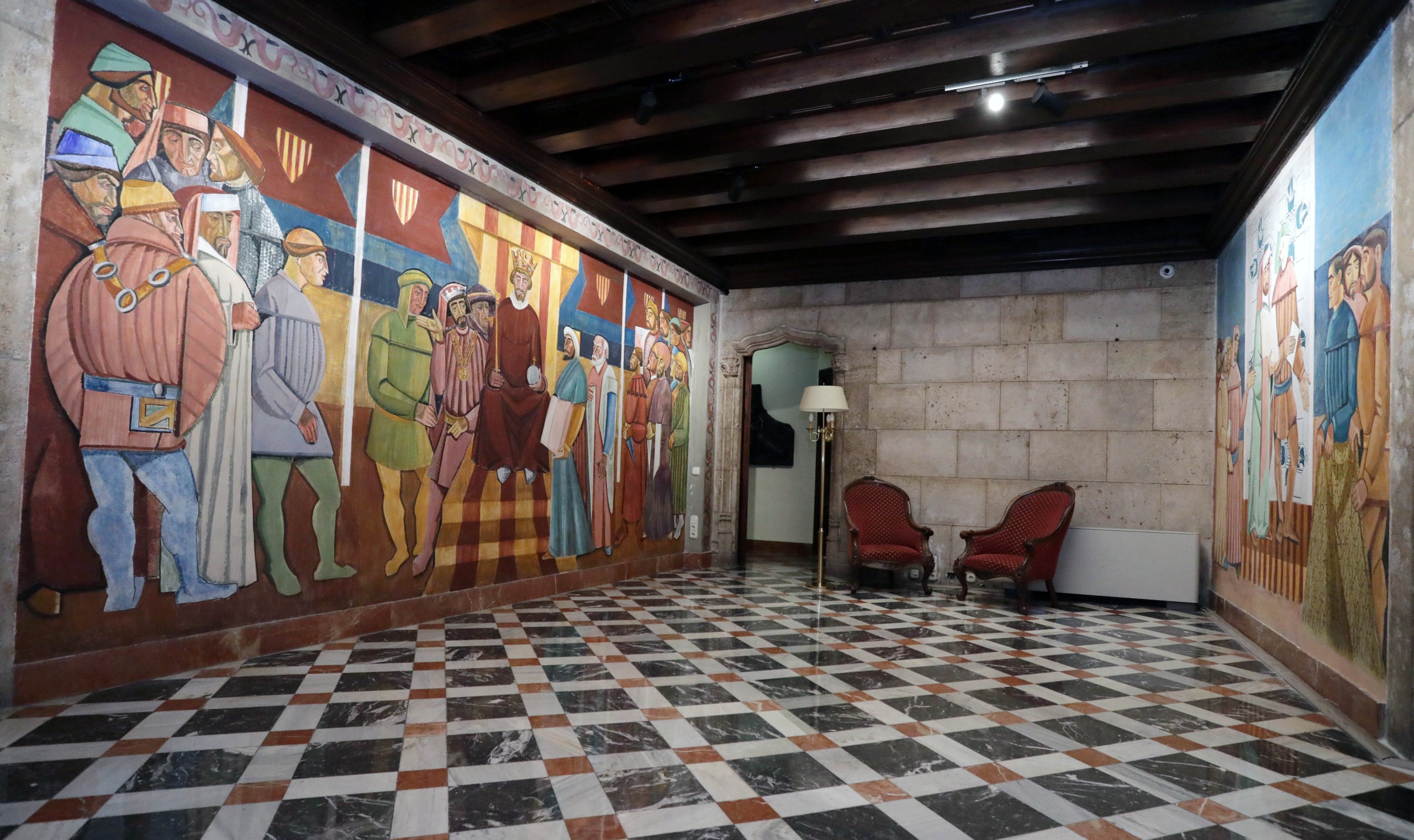 El Palau de la Generalitat recupera els murals de José Vento, del 1951