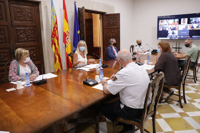 El control de mesures COVID s'incrementarà als 18 municipis que celebren les Falles 