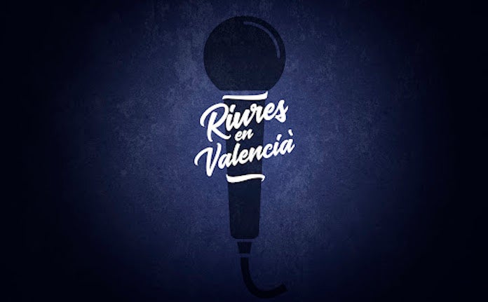 Públic madrileny crida «En castellano, que estamos en España» durant l'espectacle «Riures en valencià»