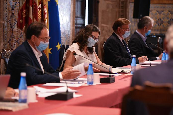 El conseller d'Hisenda, Vicent Soler; la vicepresidenta i consellera d'Igualtat, Mónica Oltra; el president de la Generalitat Valenciana, Ximo Puig | Jorge Gil | EP