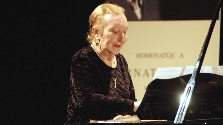 Tal dia com hui del 2007 va morir la compositora Matilde Salvador a València