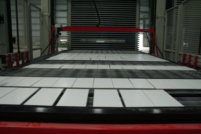 Mulet: «El PP menteix sobre les mesures de suport al sector ceràmic»