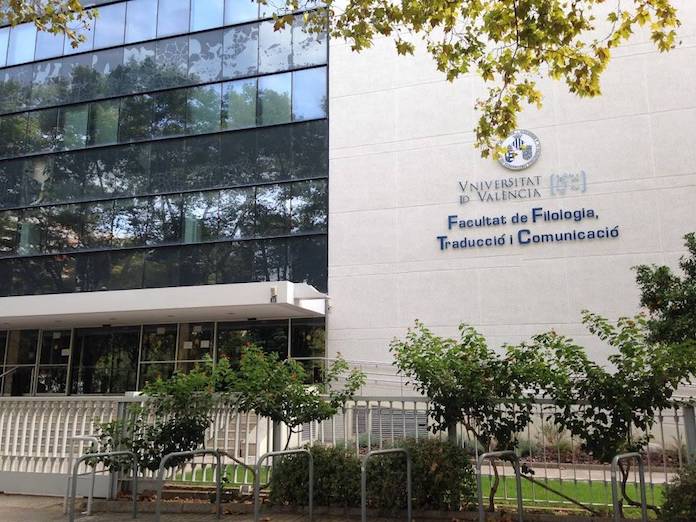 Tal dia com hui del 1995 van signar un manifest en favor de la unitat de la llengua 50 professors universitaris de tot el món reunits a València