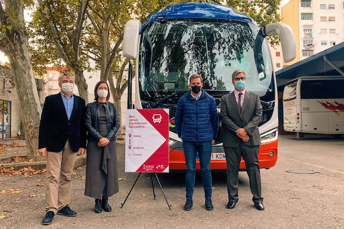 La Generalitat engega noves línies d'autobús per compensar el deficient servei dels Rodalia