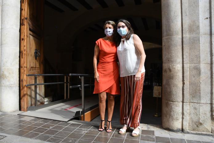 La vicepresidenta de la Generalitat, Mónica Oltra, i la vicepresidenta segona del govern espanyol, Yolanda Díaz | Jorge Gil | EP