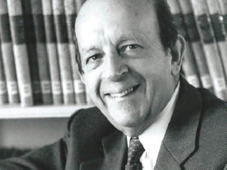 Tal dia com hui del 1928 va nàixer el filòleg Germà Colón a Castelló de la Plana