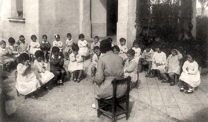 Tal dia com hui del 1961 va morir la mestra republicana María Villén a València