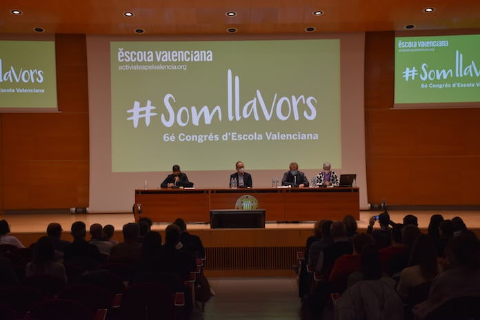 Escola Valenciana reclama «pressupost i decisions valentes» per crear comunitats educatives diverses i plurilingües 