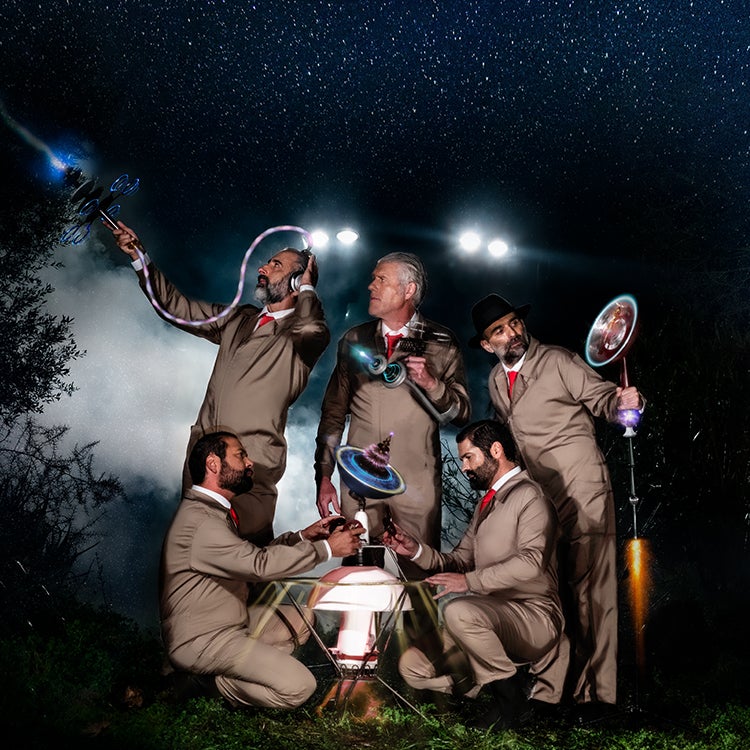 Els Antònia Font en la imatge promocional de presentació del nou 'single' 'Un minut estroboscòpica', avançament del nou disc