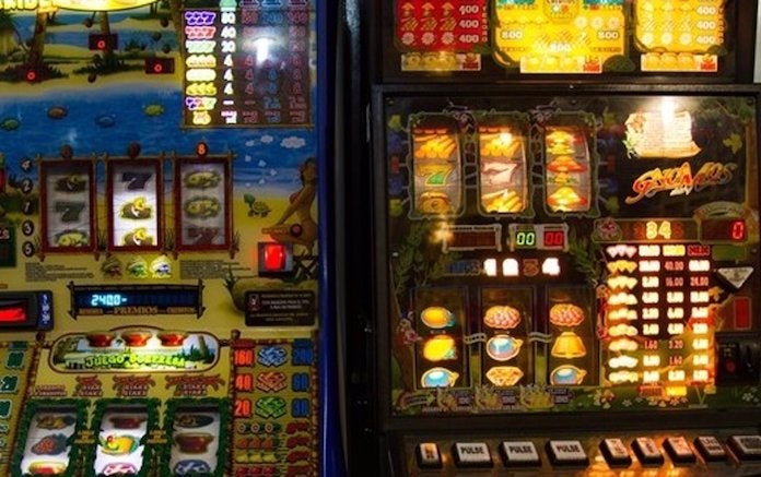 Màquines escurabutxaques | Carla Bonnet | EP