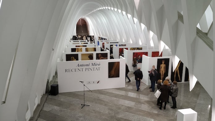 «Recent pintat», d'Antoni Miró, a la Llotja de Sant Jordi d'Alcoi