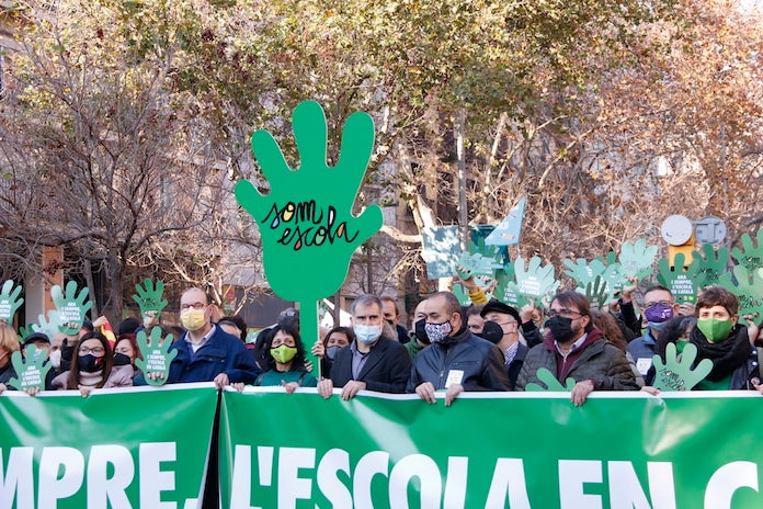 Capçalera de la manifestació per la immersió celebrada a Barcelona el 18 de desembre del 2021 | Carola López | ACN
