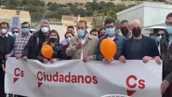 «Des de la platja de Madrid»: Ciudadanos per Alacant dona suport a Edmundo Bal amb un polèmic vídeo el passat abril