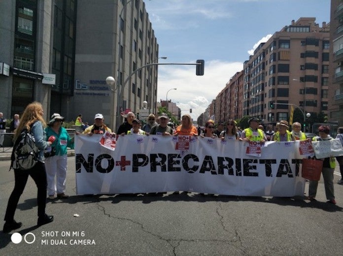 Protesta contra la precarietat laboral el 2018 | Intersindical