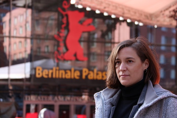 Carla Simón, directora de la pel·lícula «Alcarràs», el dia de la presentació al Festival de Berlín |  Violeta Gumà | ACN