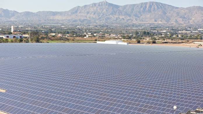 UP demana a les Corts mesures per evitar l'impacte de la MAT i les macroplantes solars a les comarques del nord