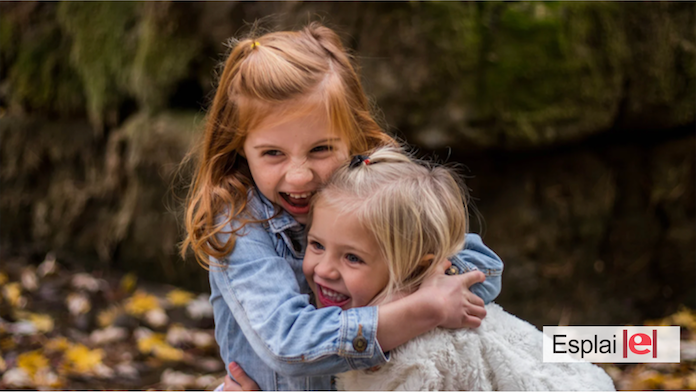 La necessitat d'abraçar