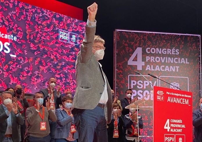 El president valencià i secretari general del PSPV, Ximo Puig, al congrés provincial del seu partit a Alacant
