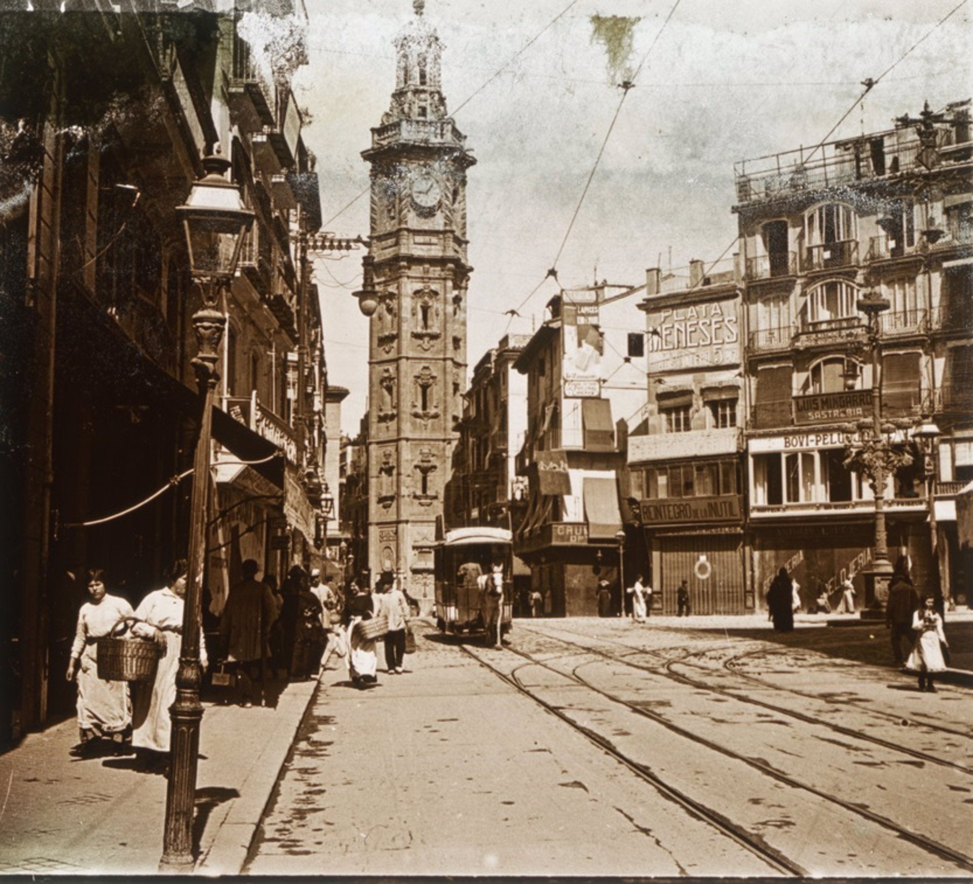 Donen a la Biblioteca Valenciana 600 imatges de fa un segle