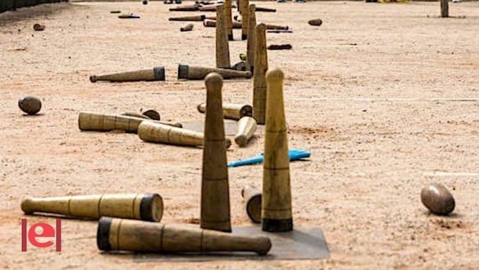 El joc de les birles o bitlles, guanya qui en tomba 5 de 6