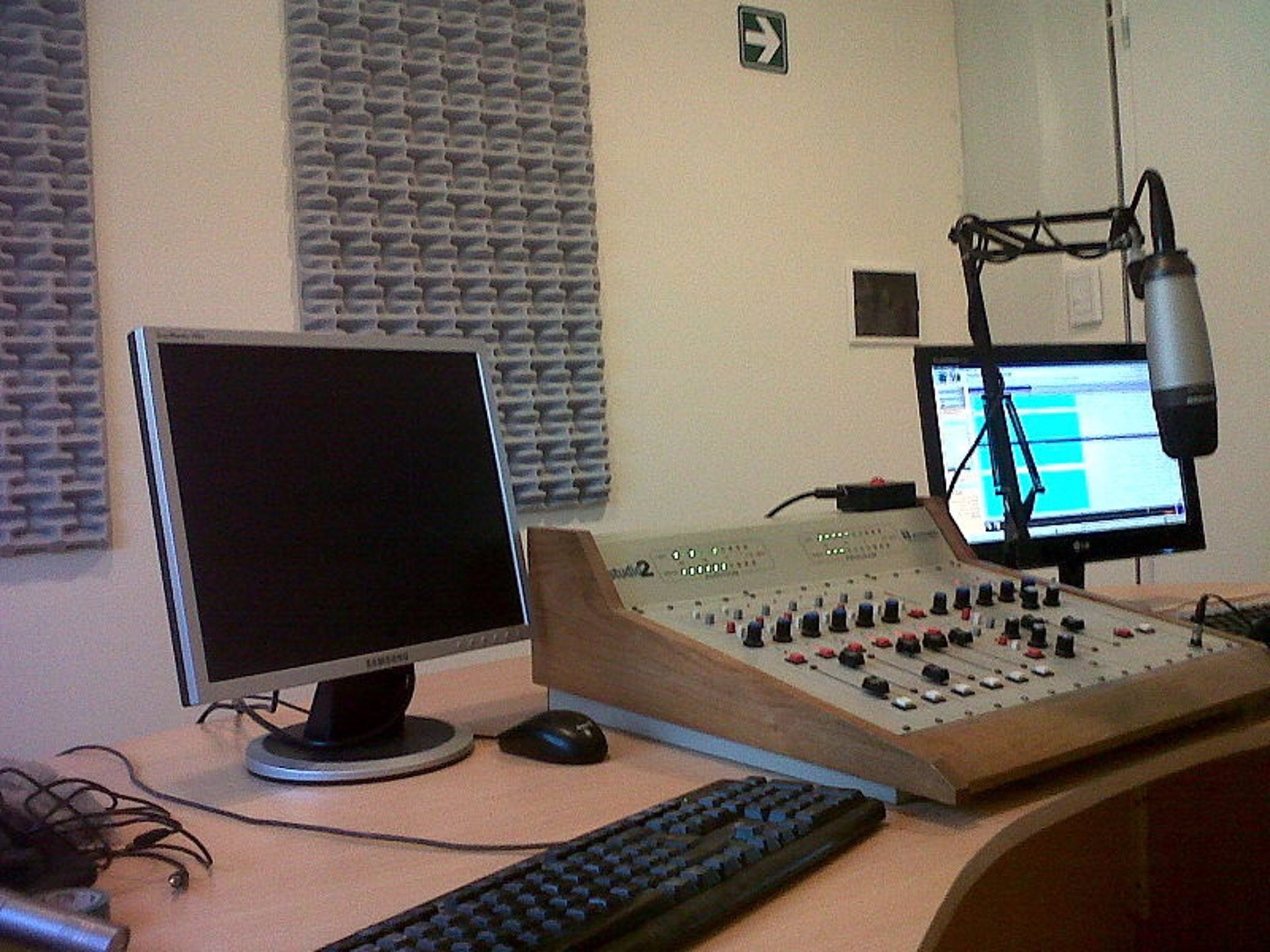 L’AVL incentiva l’ús del valencià amb ajudes de 50.000 euros a emissores locals i revistes