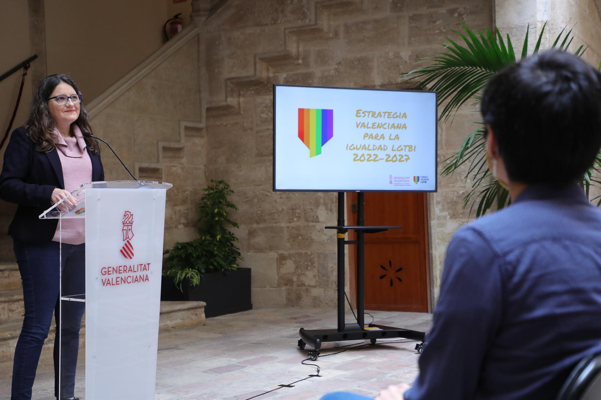 La vicepresidenta valenciana, Mónica Oltra, presenta l'Estratègia per a la Igualtat LGTBI
