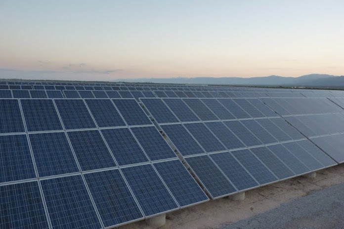La macroplanta fotovoltaica de Zarra i Xarafull supera la Declaració d'Impacte Ambiental