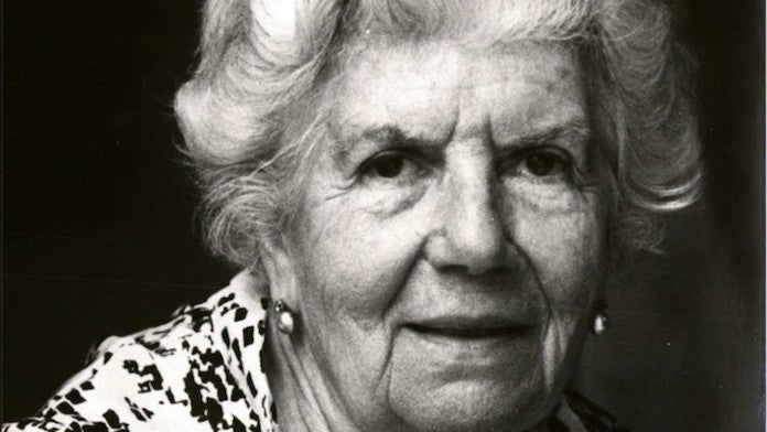 Tal dia com hui del 1914 va nàixer l’escriptora Beatriu Civera a València