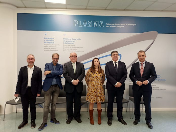 El president de la comissió d’Indústria de Congrés, Joan Capdevila, visita AIDIMME, l’Institut Tecnològic Metalmecànic, a Paterna