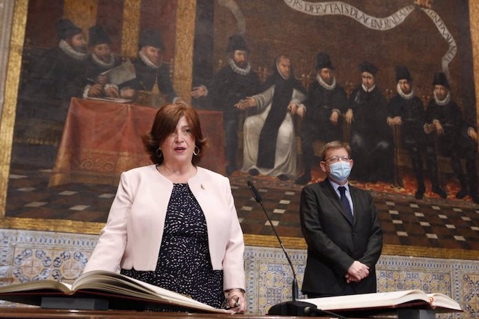 Verònica Cantó pren possessió com a presidenta de l'AVL al Palau de la Generalitat