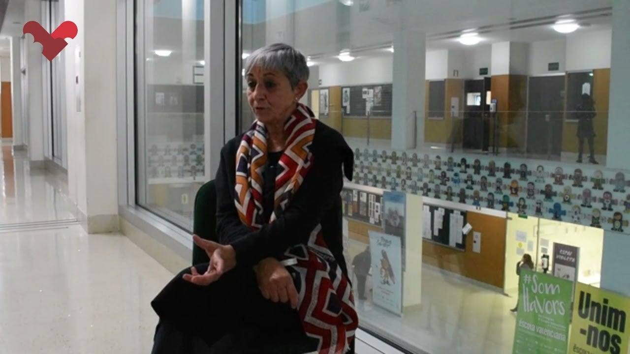 La coordinadora del 6é Congrés d'Escola Valenciana, Pilar Gregori, explica les claus de la trobada