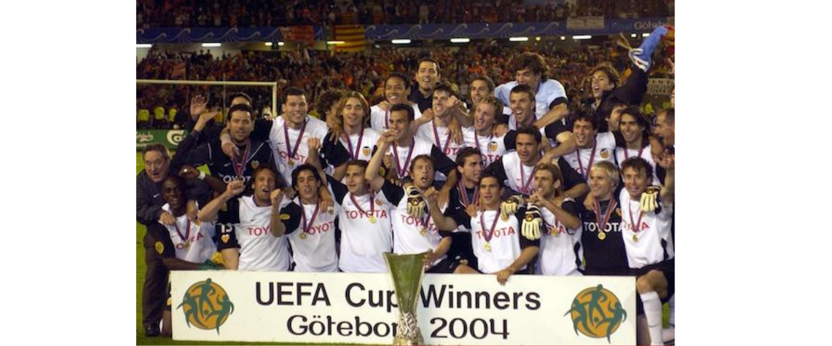 Tal dia com hui del 2004 el València CF va guanyar la Copa de la UEFA