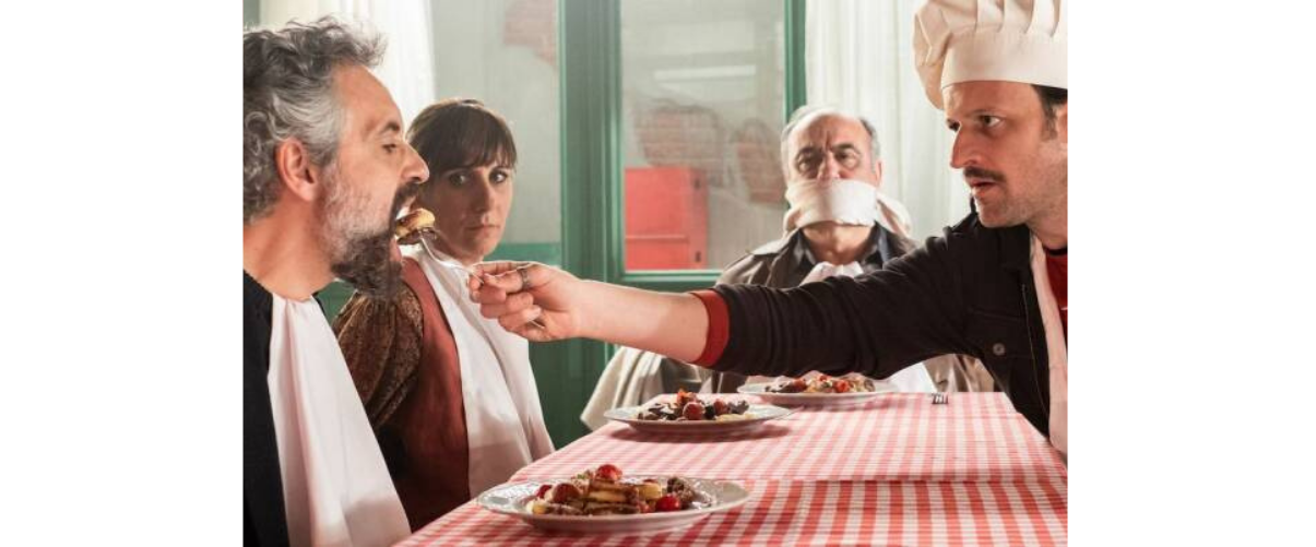 «Si voleu veure la pel·lícula en valencià podeu anar a Alcoi»: queixes a Alacant per l’emissió en castellà de «Toscana»