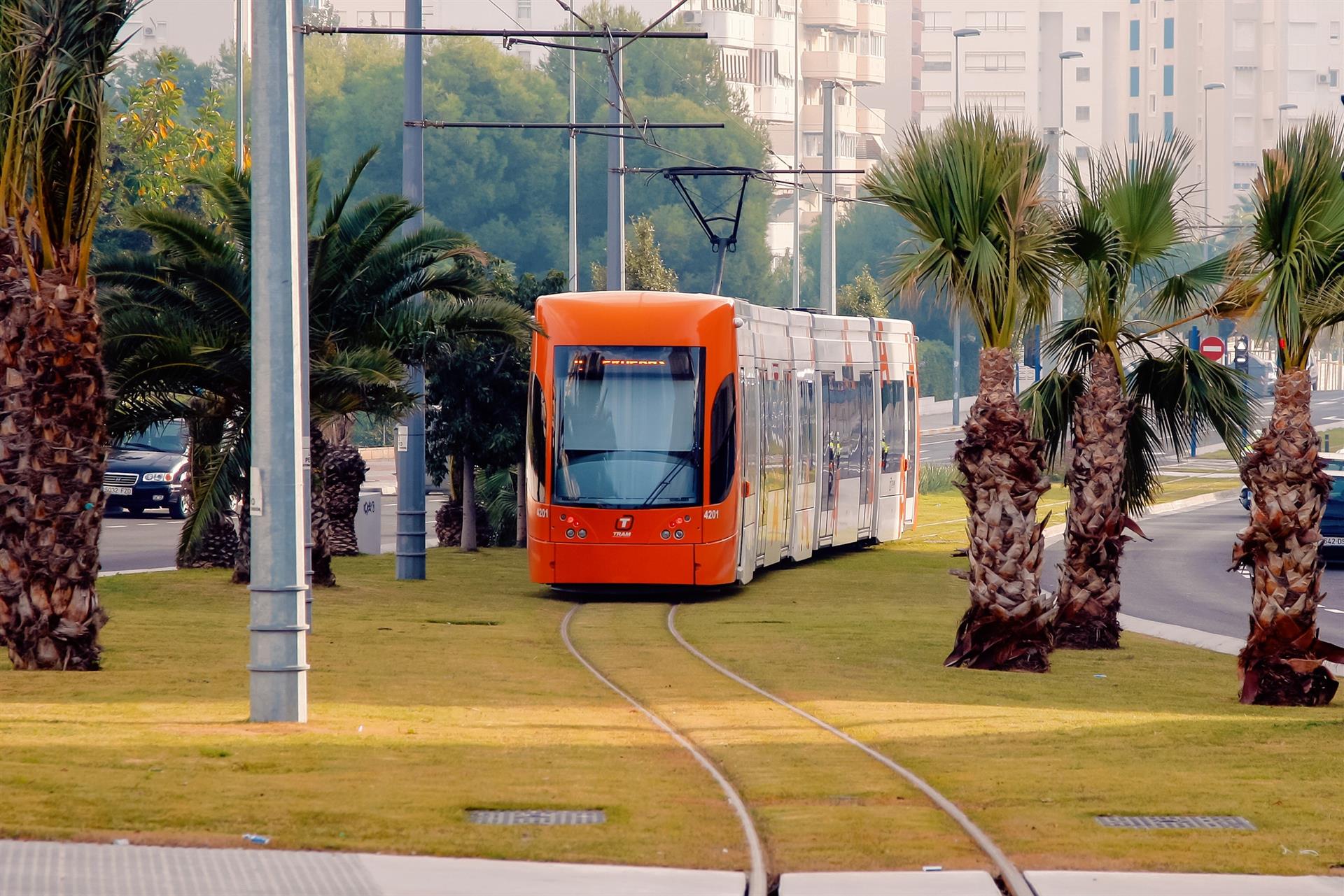 La Generalitat analitza l’impuls del Pla de Mobilitat Metropolitana Alacant-Elx