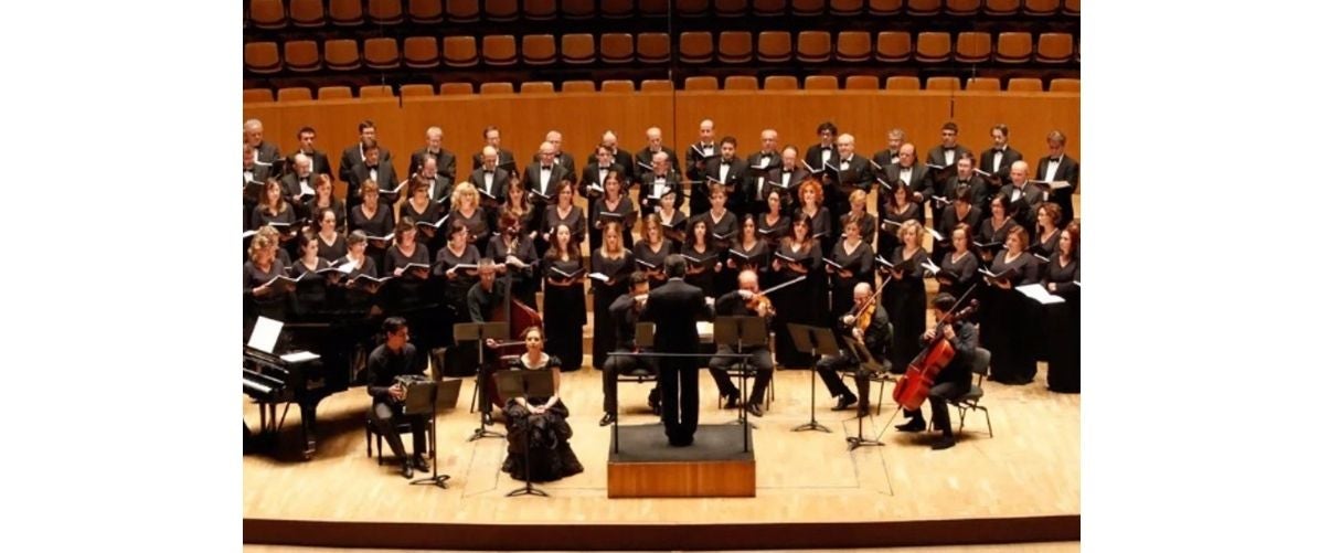 L’Orfeó Valencià obri la celebració dels 50 anys amb una exposició de fotografies i cartells