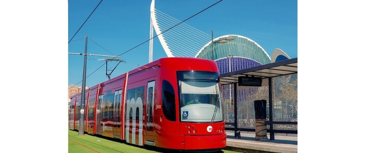 Una nova línia de tramvia uneix el centre de València amb la Ciutat de les Arts i el barri de Natzaret