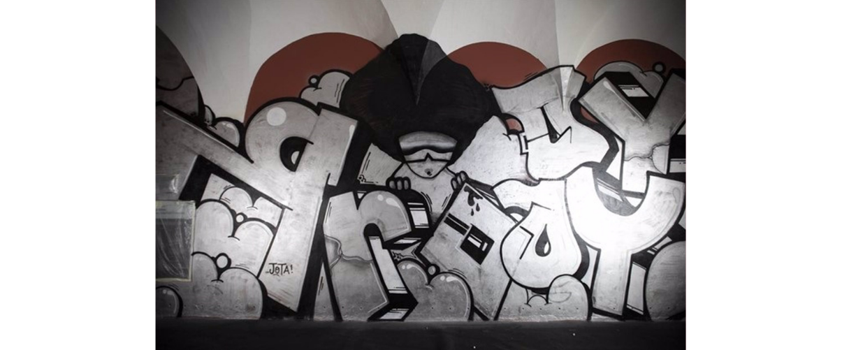 Grafiti de PichiAvo al Centre del Carme