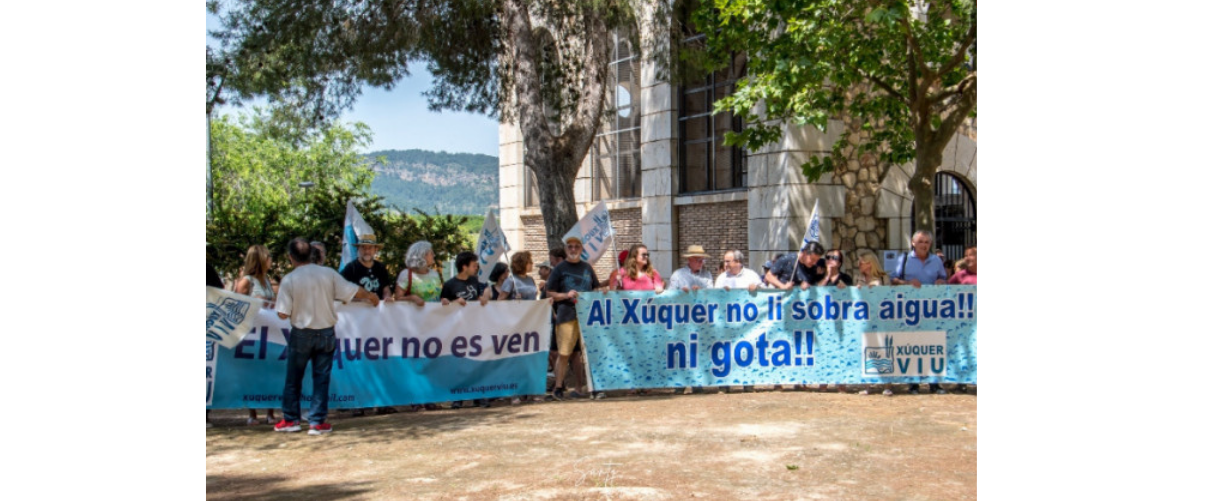 Protesta a Antella el passat mes de maig contra la venda d'aigua del Xúquer a Almeria  | © Santo Franco