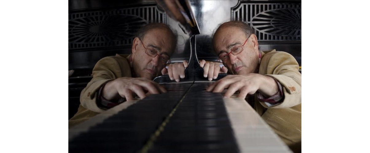 Tal dia com hui del 1940 va nàixer Carles Santos a Vinaròs