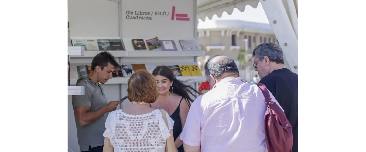 La II Fira de l’Edició Independent de València celebra aquest diumenge l’última jornada